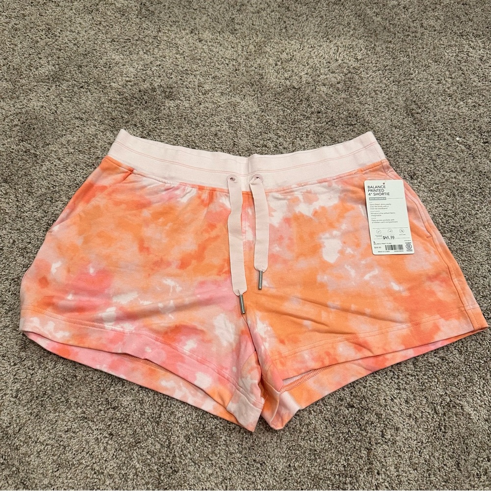 Athleta Balance Printed 4” Shortie Shorts Tie Dye